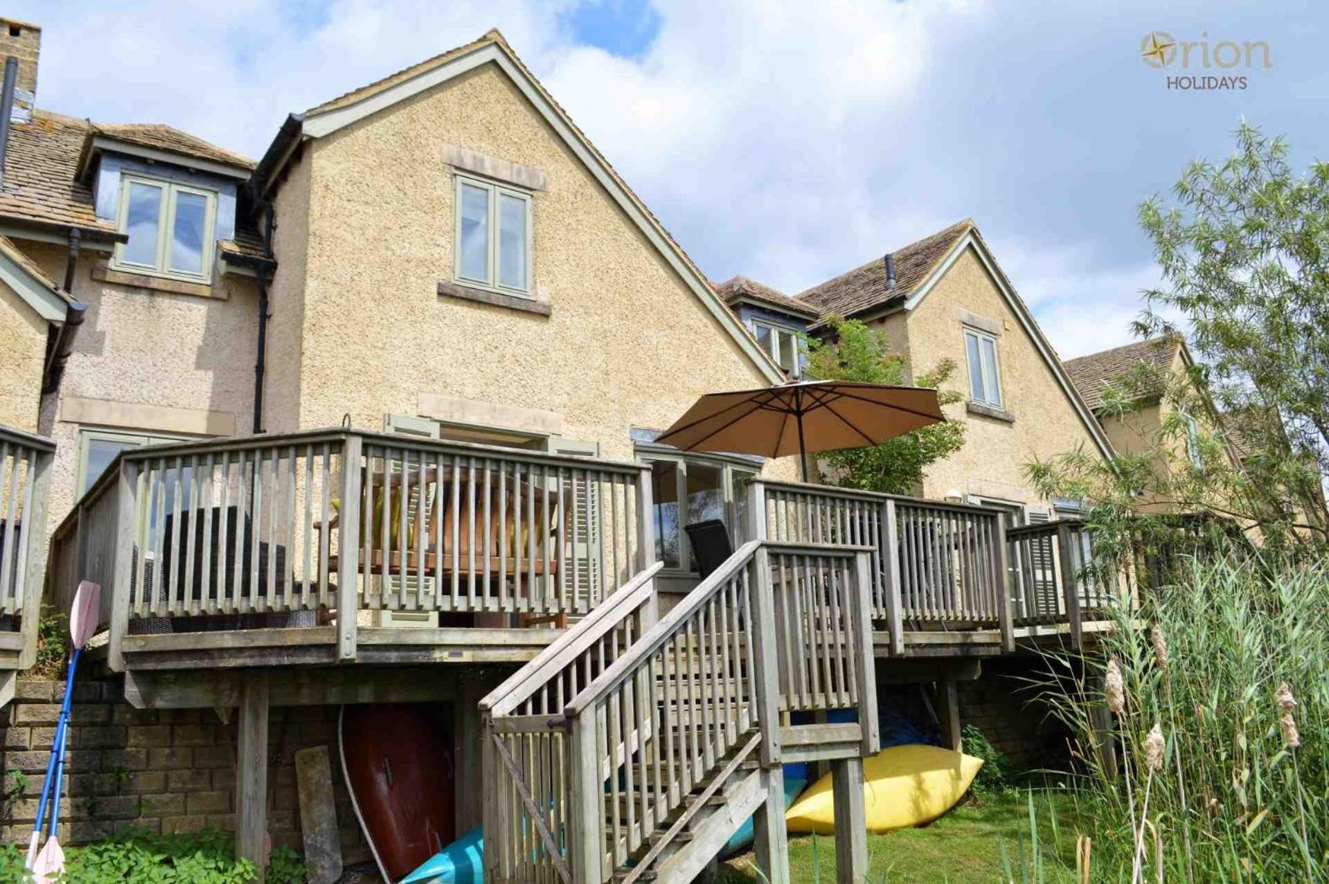 Mill Village 66, Damsel - P Somerford Keynes