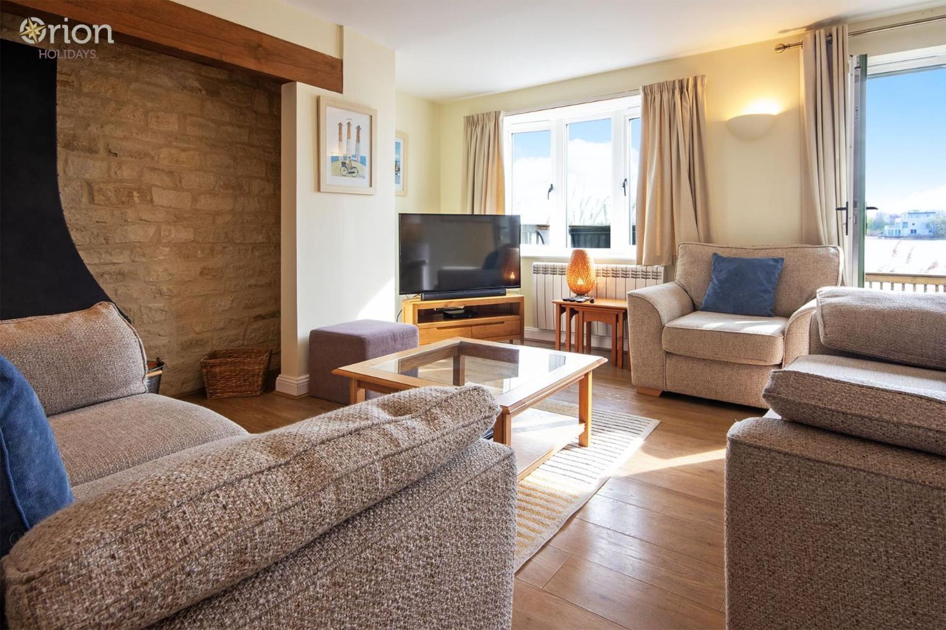 Holiday home Mill Village 66, Damsel - P Somerford Keynes